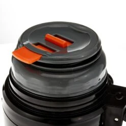 Quechua Bouteille Isotherme Inox 1,5L Avec Gobelet Pour La Randonnée -Magasin De Plein Air bouteille isotherme inox 15l avec gobelet pour la randonnee 3