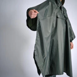 PONCHO LONG IMPERMEABLE 500 VERT 10 PONCHO LONG IMPERMEABLE 500 VERT -Magasin De Plein Air poncho long impermeable 500 vert 3