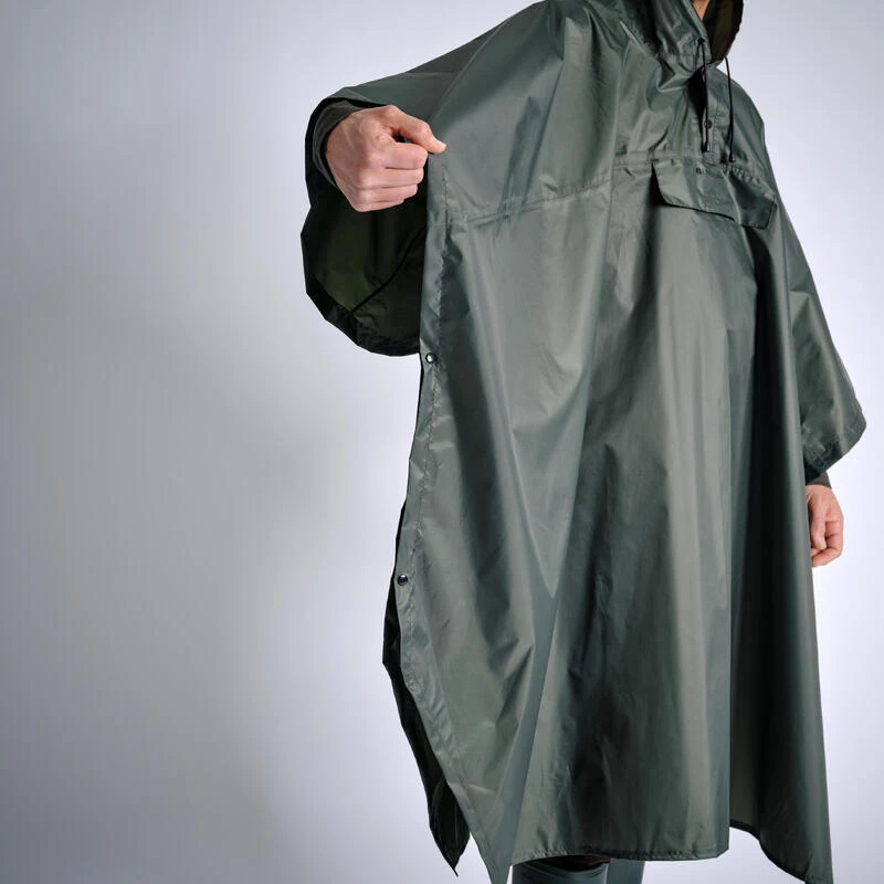 PONCHO LONG IMPERMEABLE 500 VERT 4 PONCHO LONG IMPERMEABLE 500 VERT – Image 4